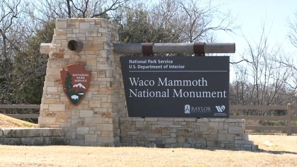 Entrance sign for Waco Mammoth National Monument